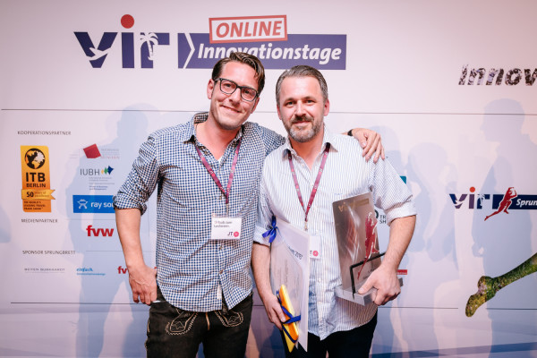 Anton Werner und Kai Michael Schäfer von Beach Inspector sind die Gewinner des VIR Sprungbrettes 2015 (Kategorie Start Ups)